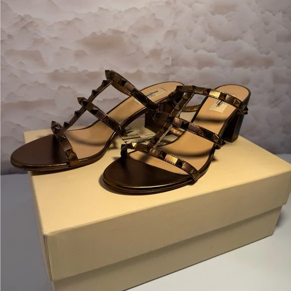 Valentino Garavani Women's Tan Studded Sandals - Picture 7 of 9